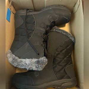 Snow Maiden Mid Lace Black & Grey Columbia Boots Waterproof Barely Worn